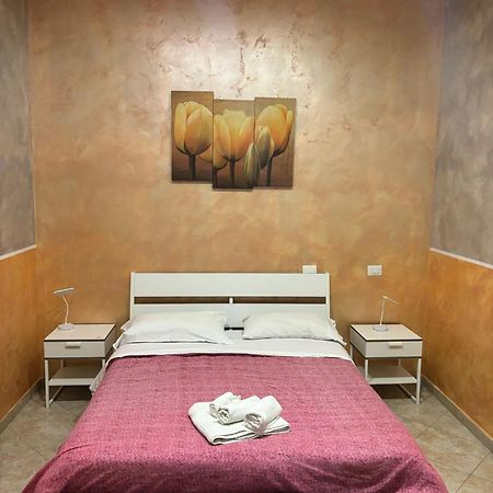 San Gaetano bed Hotel Napoli Bagian luar foto